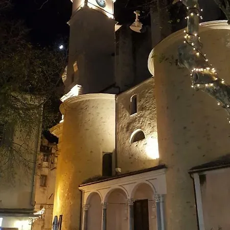 Avenue Du Macchione